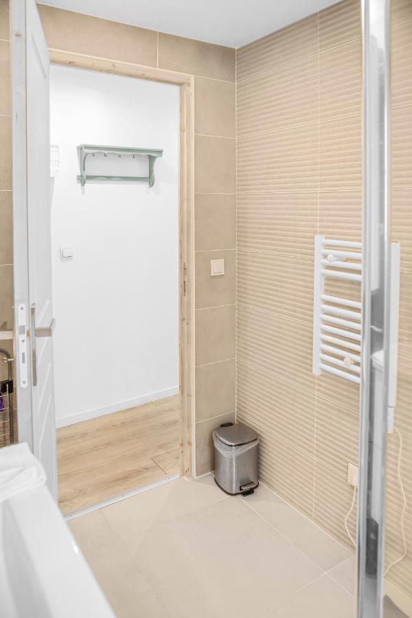 Le Chat Orange Apartment Aubagne Exterior photo